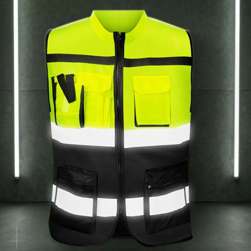 Многофункциональный жилет с несколькими карманами молнией и светоотражающими