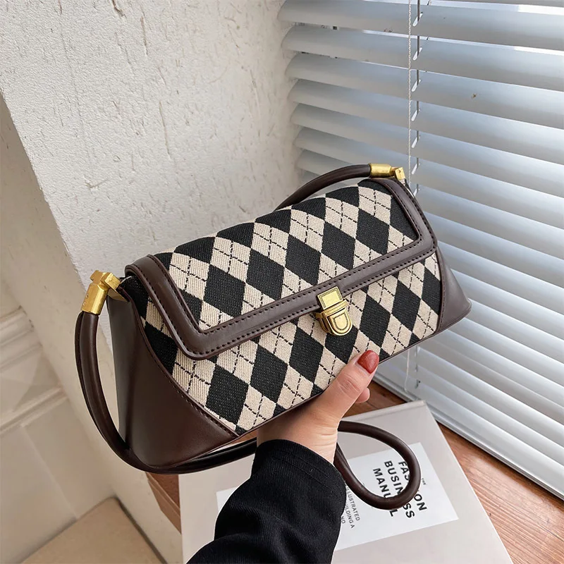 

2022 Retro Checkerboard Pattern Fabric Baguette Bag Brand Totes Luxury Small Handbags Luxury Designer Lady Shoulder Side Bags