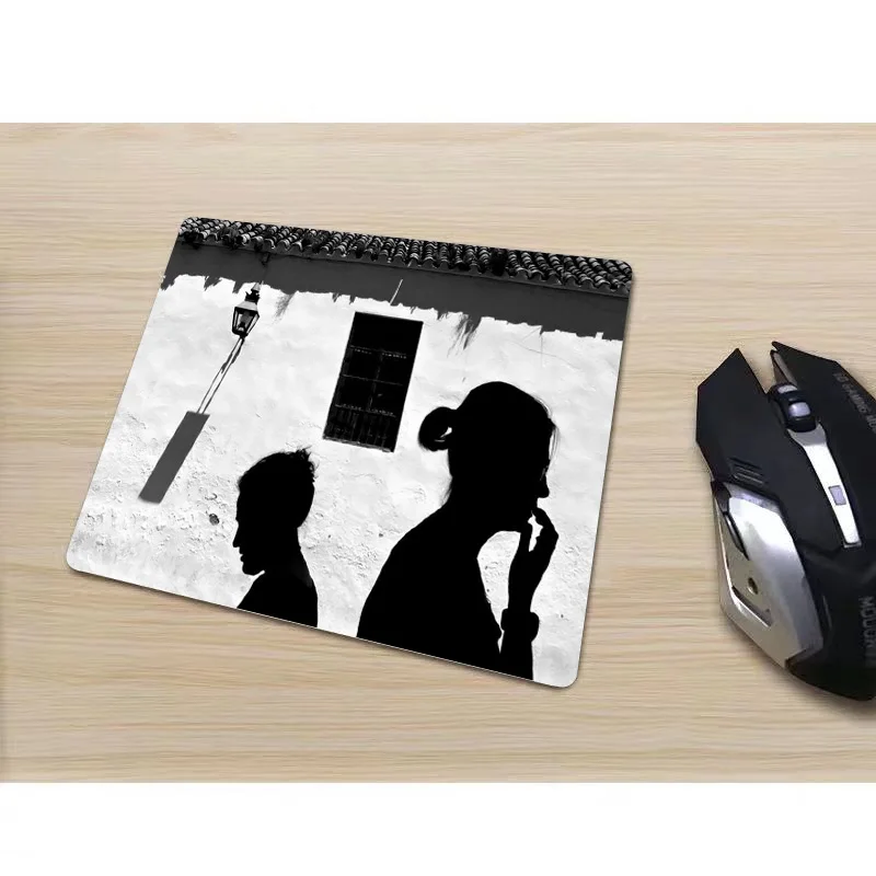 

Mouse-pad Small Size Fun Street Picture Thermal Transfer Comfortable Non-slip Rubber Mousepad for War of Tanks Gaming