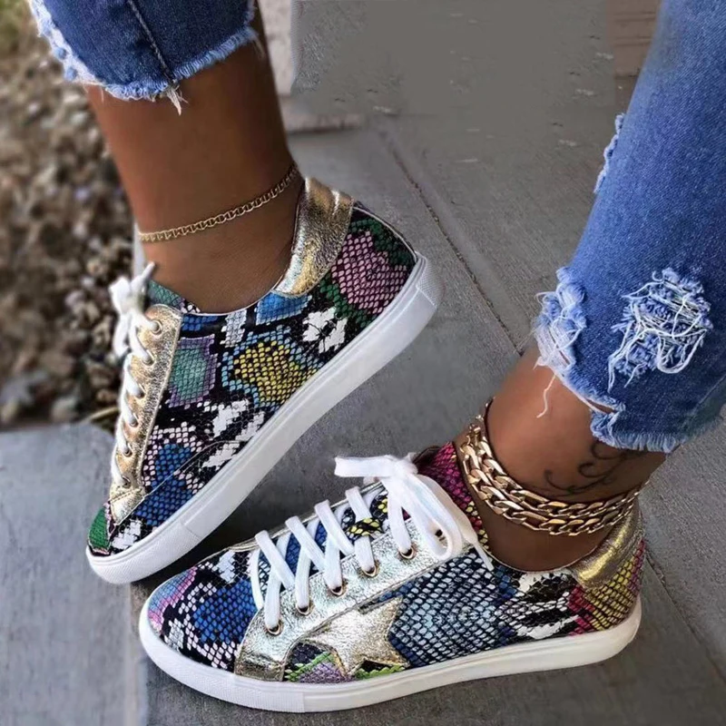 Женская обувь из искусственной кожи со змеиным принтом Вулканизированная Обувь