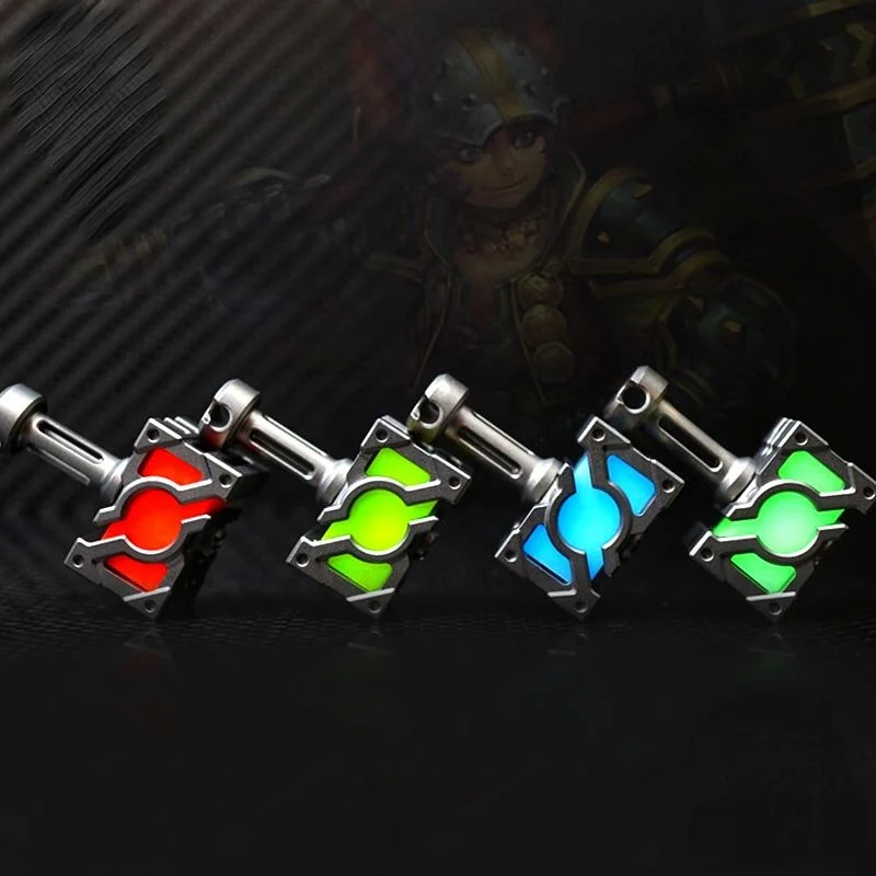 

Оригинальный импортный светящийся молоток для повседневного использования из титанового сплава, ручной ремень, подвеска для сумки, подвеска, треугольный мужской кулон