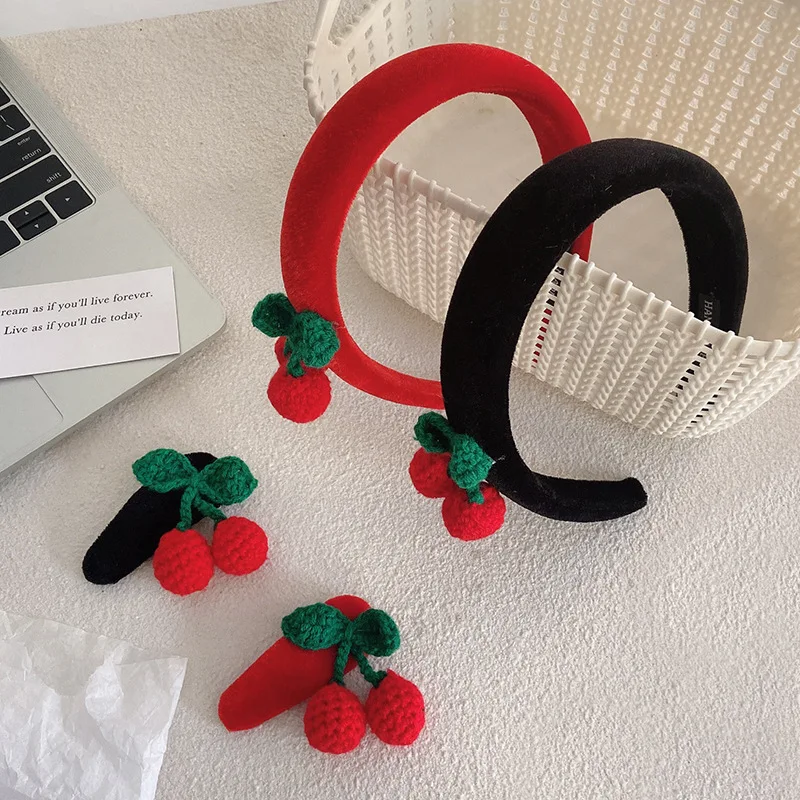 

Новинка, зимние женские бархатные шерстяные вязаные повязки для волос в виде вишни, милые украшения для волос, шпильки для волос, модные акс...