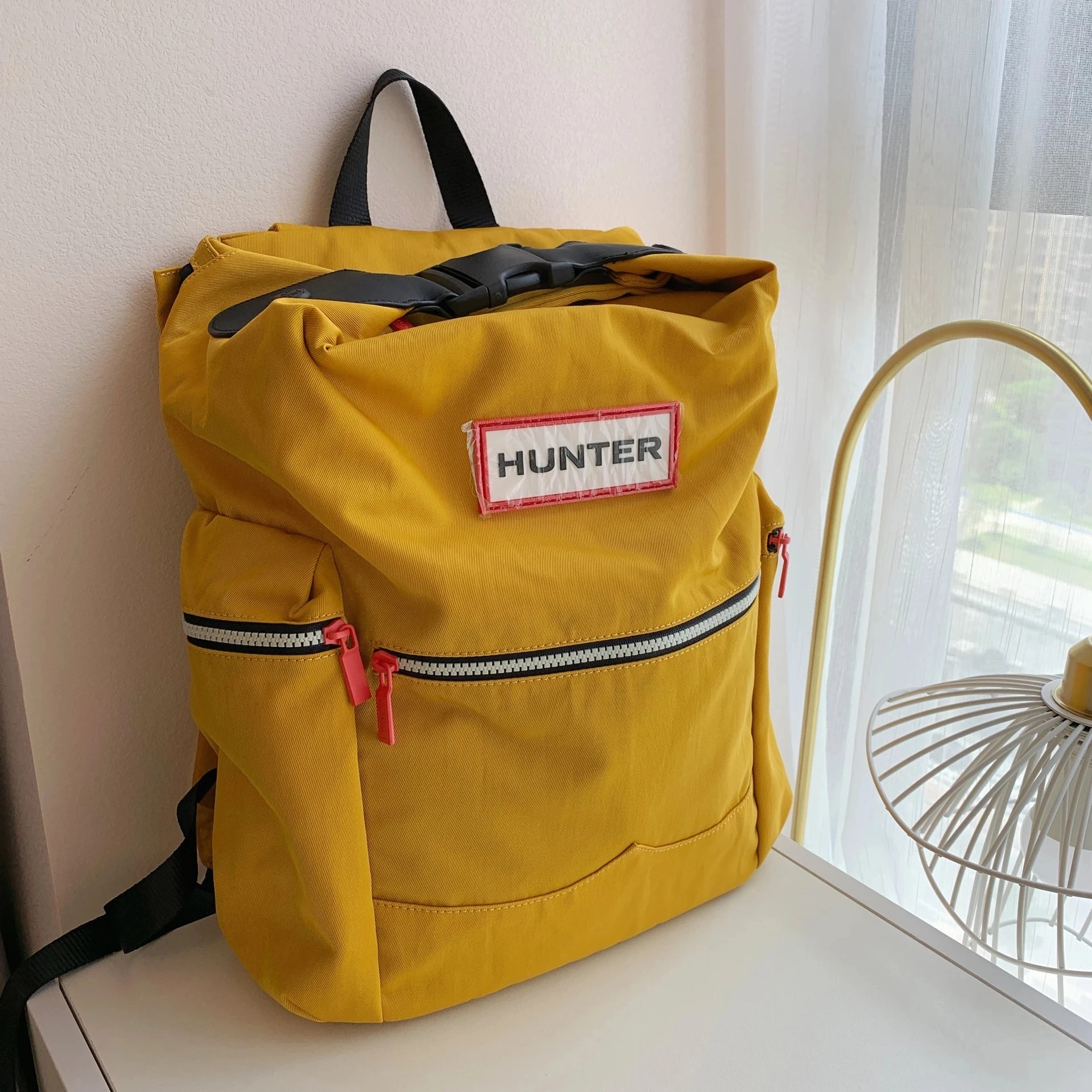 

Weysfor Fashion Laptop Backpack Men's and Women's Bag Leisure Bag Rain Proof Light Top Button Trend Backpack Computer Schoolbag