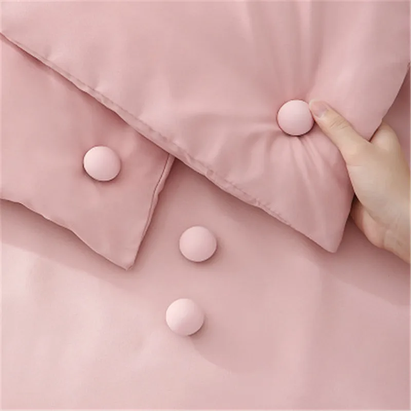 

New Simple Mushroom Quilt Holder Macaron Color With One Key to Unlock the Bed Sheet Holder Quilt Cover Fixed Quilt Butler