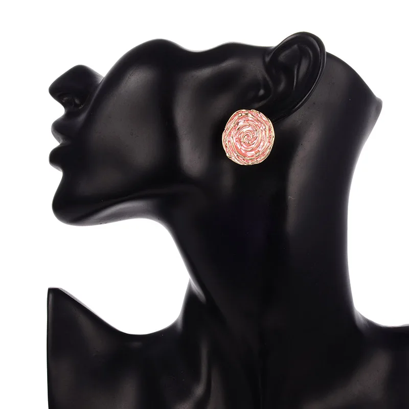 

Shineland 2020 Retro Spiral Water Ripple Simple Bohemian Enamel Stud Earrings Fow Woman Fashion Geometric Holiday Jewelry Gift