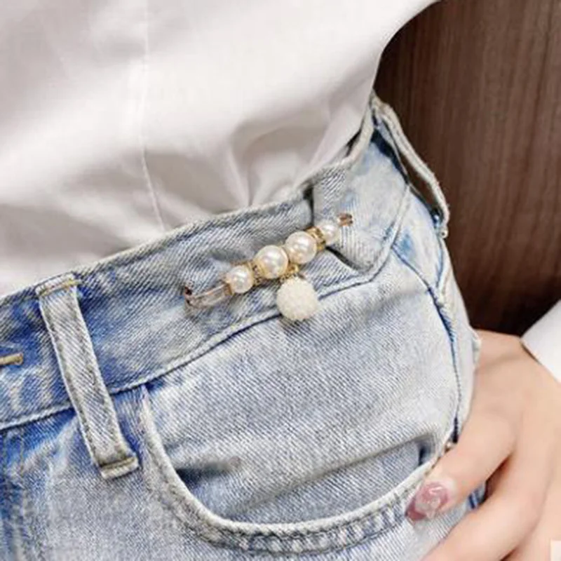 Набор брошей для женщин с жемчугом и стразами на запонках для свитеров и платьев.