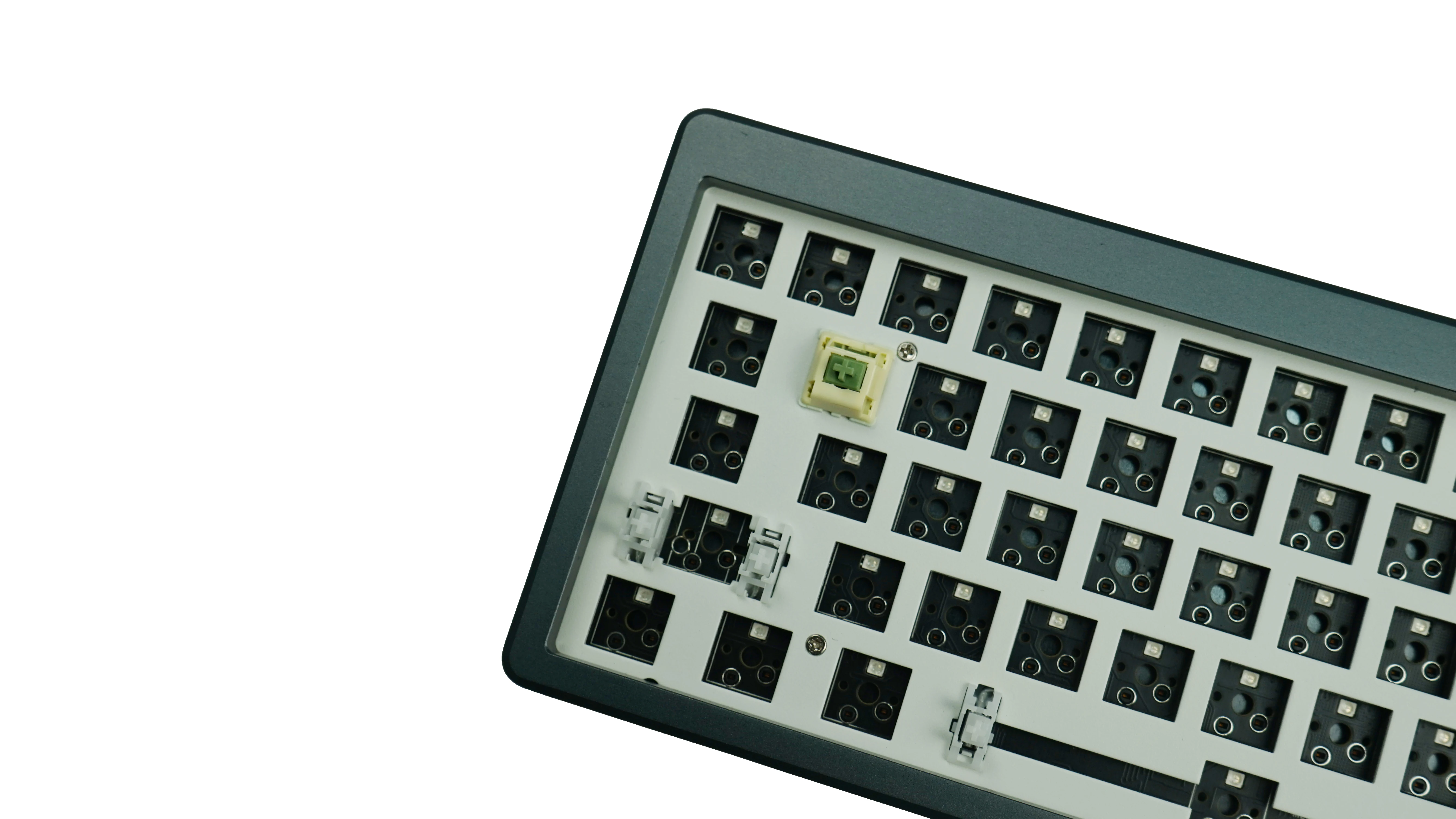 

71-key single-mode mechanical keyboard kit