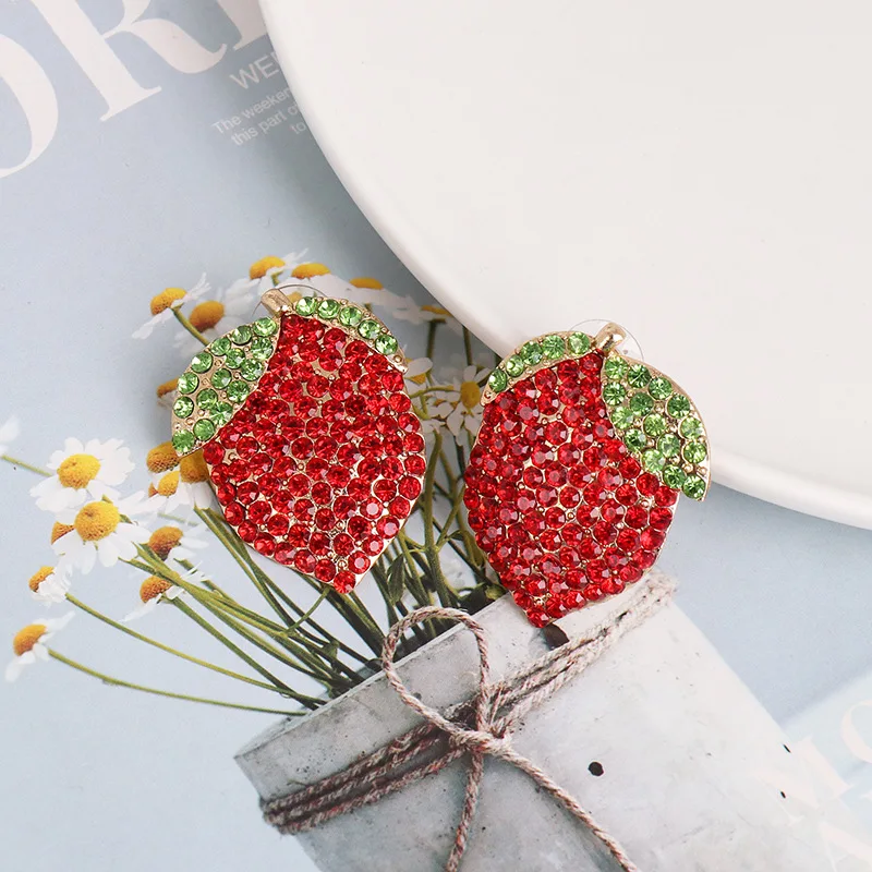 Милые Стразы в виде фруктов серьги-гвоздики Корейском стиле клубника цветные