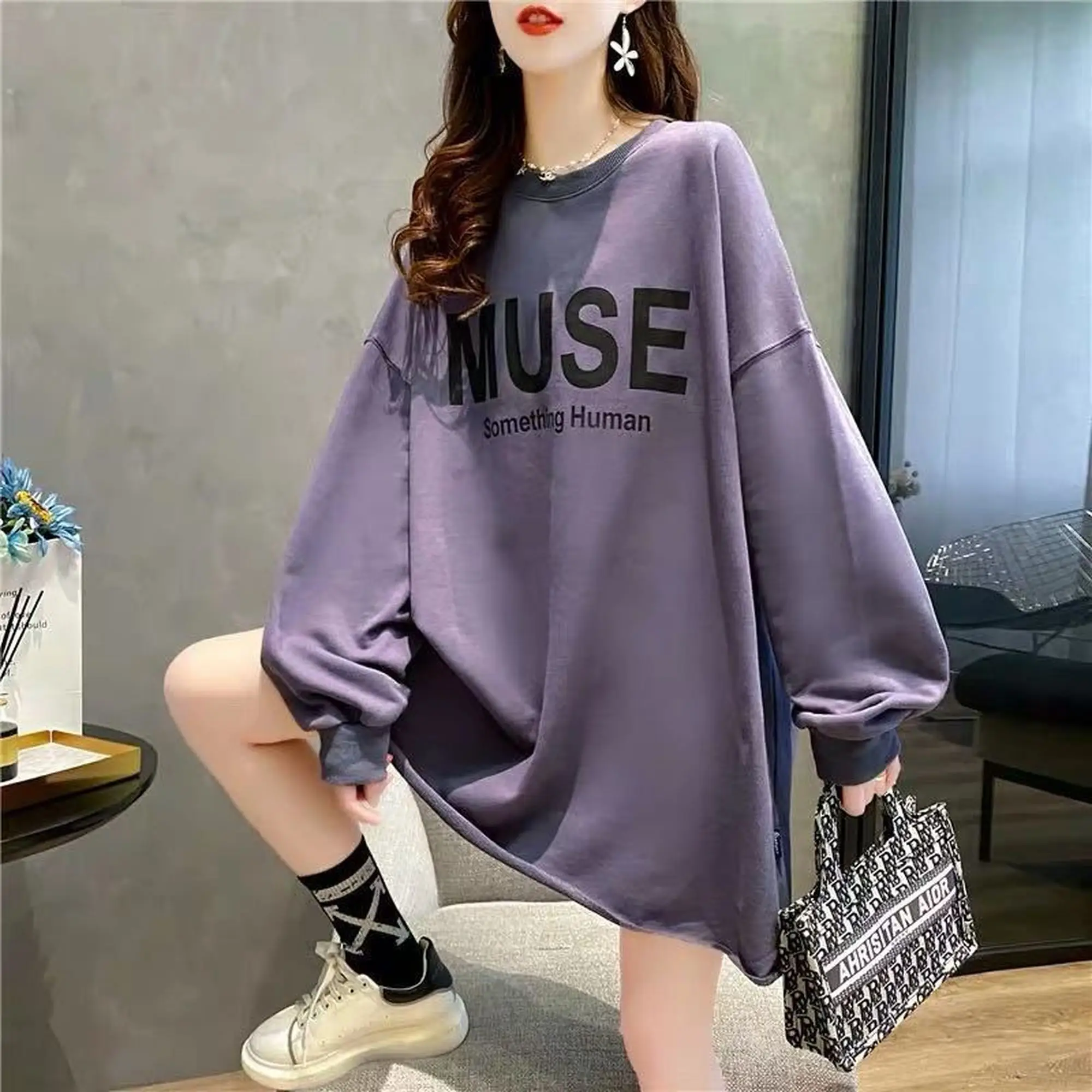 

Fat Mm Large Women's Autumn Net Red Mid Length Curling Slouchy Round Neck Letter Printed Loose Top