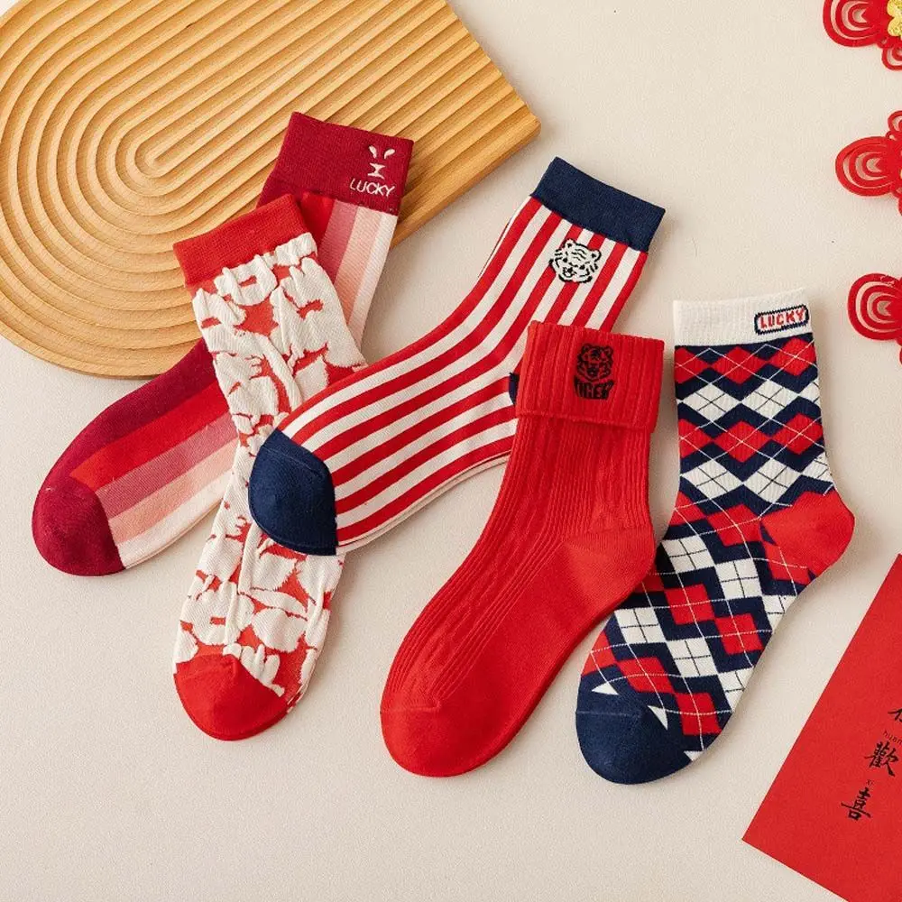 

Autumn Winter Warm Middle Tube Socks Cute Stripe Lattice Embroidery Tiger Cotton Hosiery New Year Couple Socks