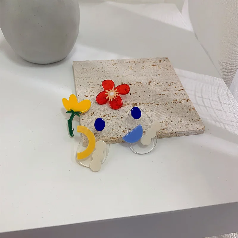 

Acrylic Flower Drop Earrings Yellow Red Plant Geometric Resin Round Eardrop Simple Elegant Romantic Women Fashion Jewelry Party