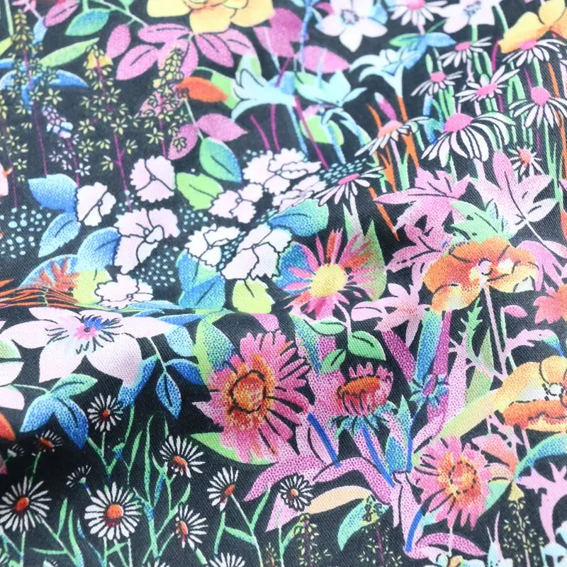 Retro Flowers Cotton Fabric - Patchwork Cloth - DIY Sewing Quilting Material - Fat Quarters - Baby and Child Friendly image 2