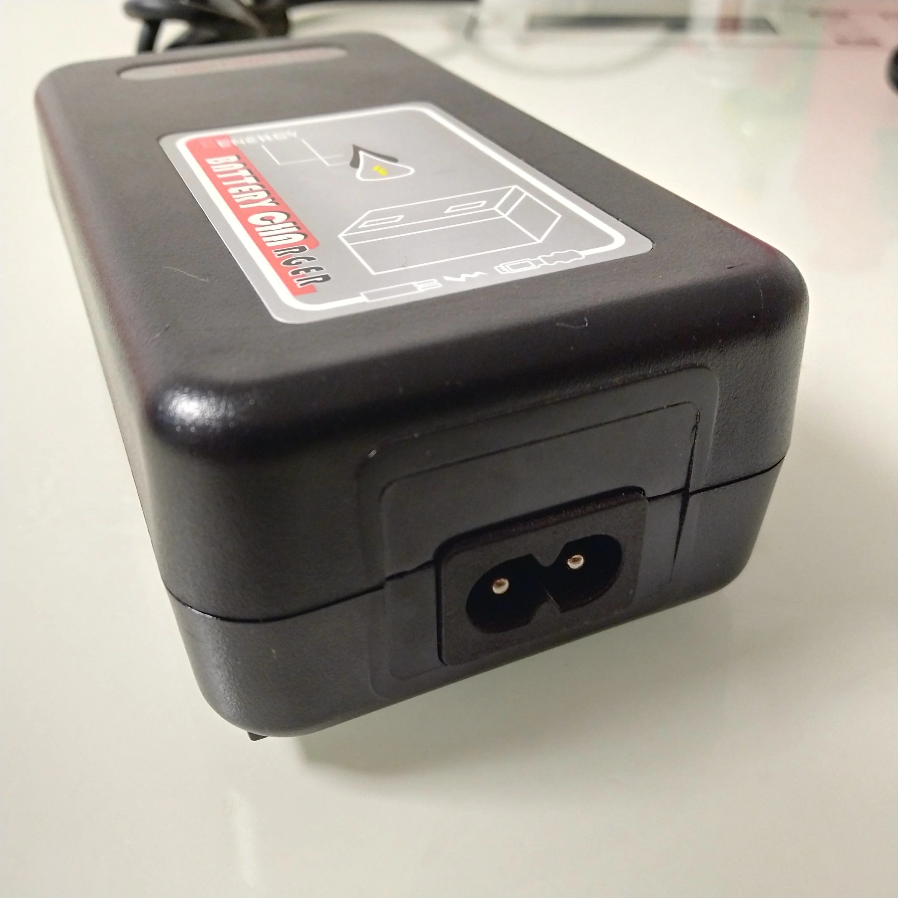 24V 2AH/3AH/5AH/6AH литиевая батарея зарядное устройство HP0060w электрических инвалидных