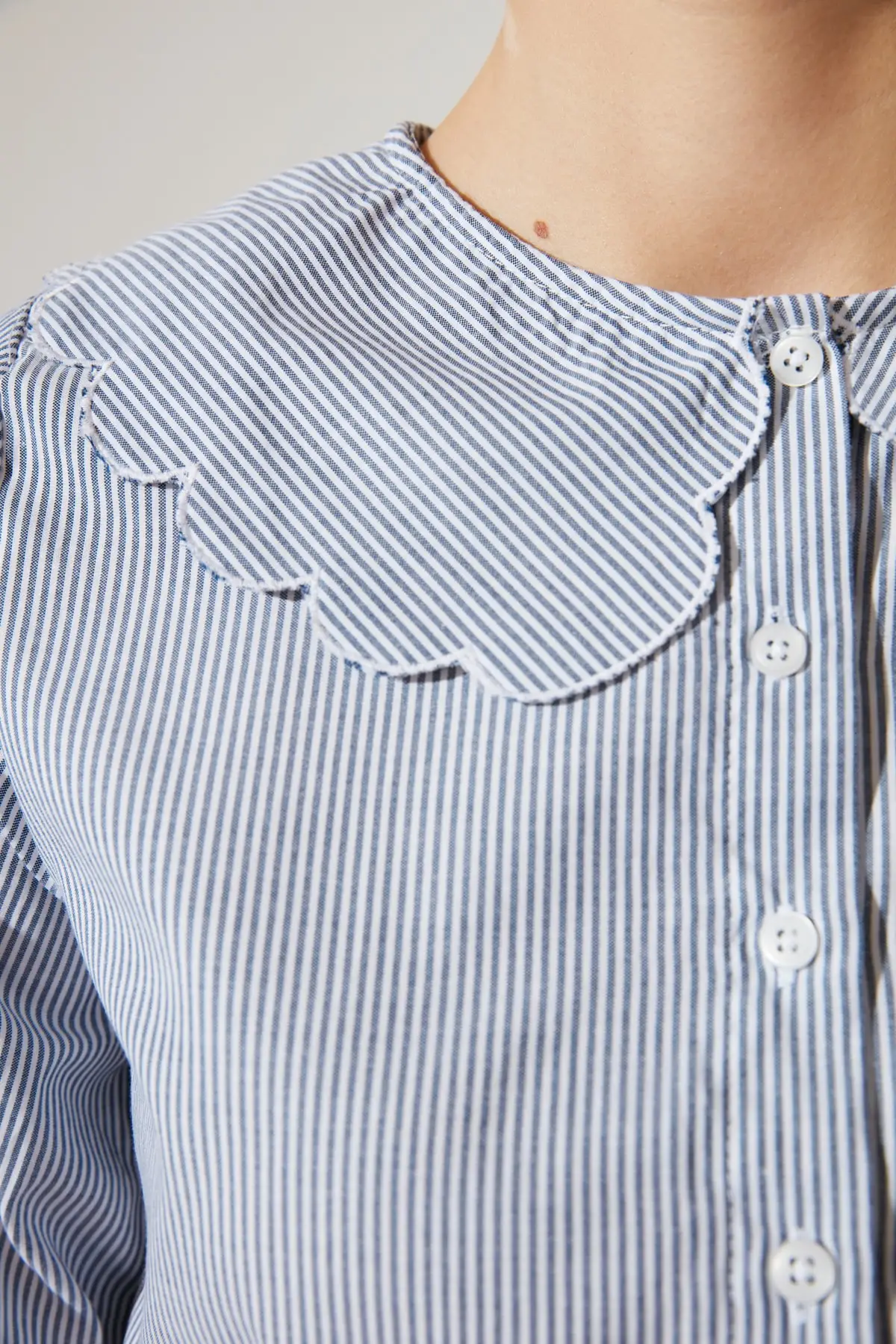 Модная рубашка с воротником TWOSS20GO0075 | Женская одежда