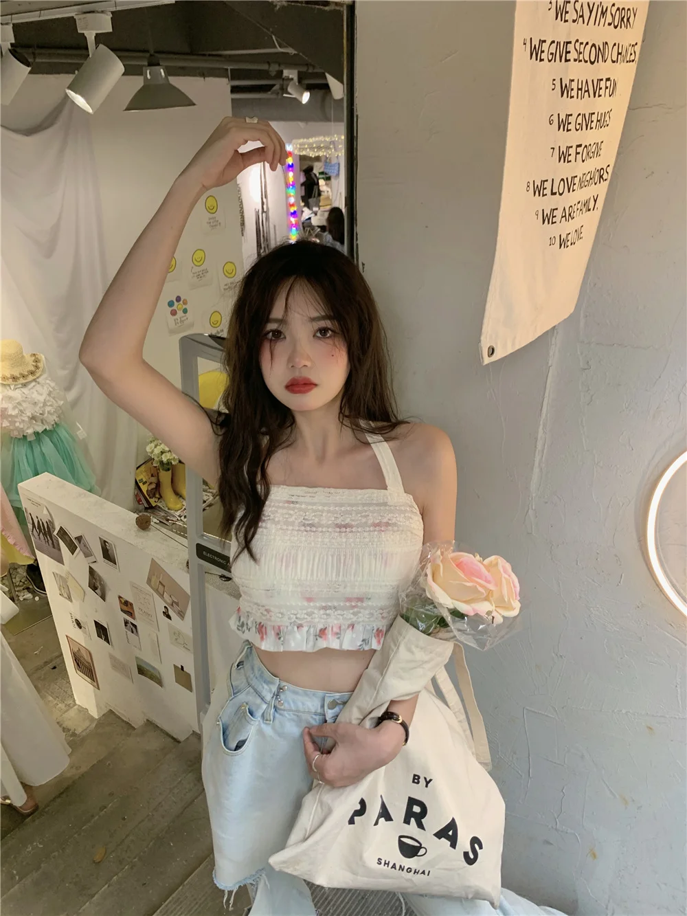 Женский жилет на бретелях белый с подвесками в Корейском стиле маленьким