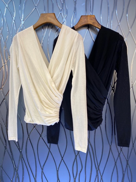 

Новинка 2021, женская модная однотонная крученая Блузка с V-образным вырезом, украшенная складками и длинными рукавами, подходит ко всему 092