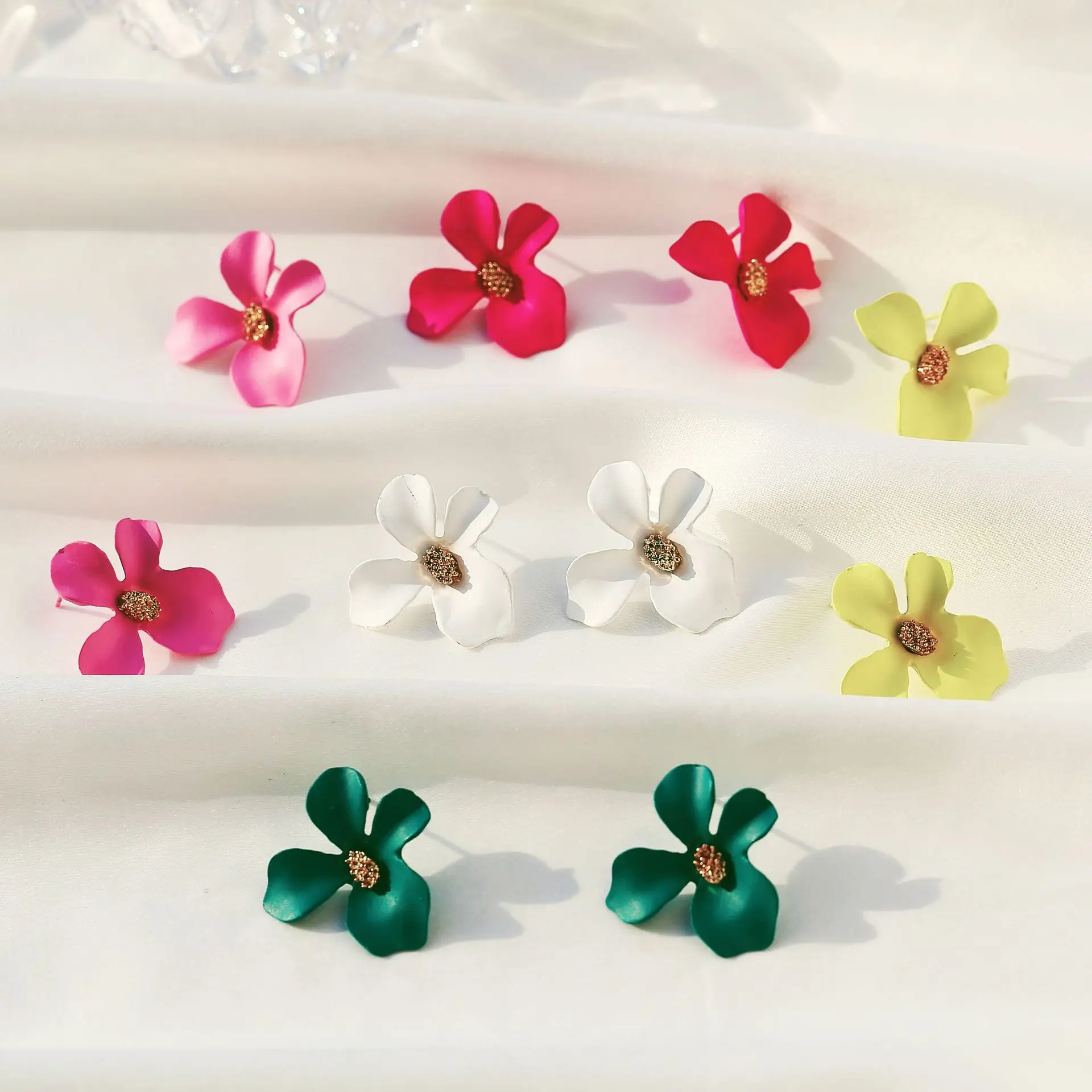 

European and American New Flower Earrings Wishing Creative Simple Candy Color Fashion Earrings for Women