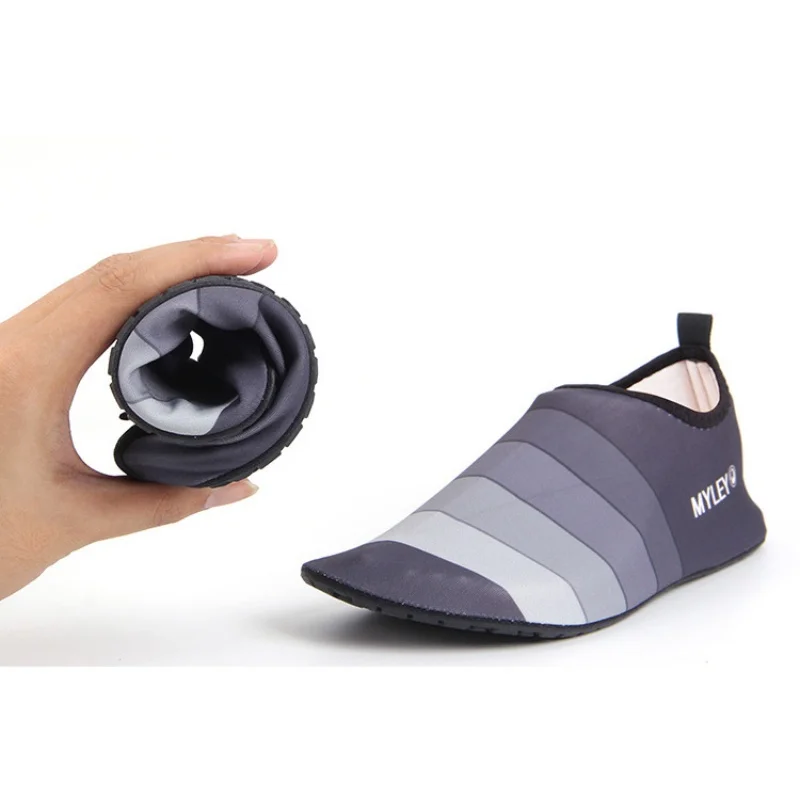 

Water Shoes Women Men Printed Flexible Slip On Foot Wear Wading Water-skiing Beach Sportswear For Lovers