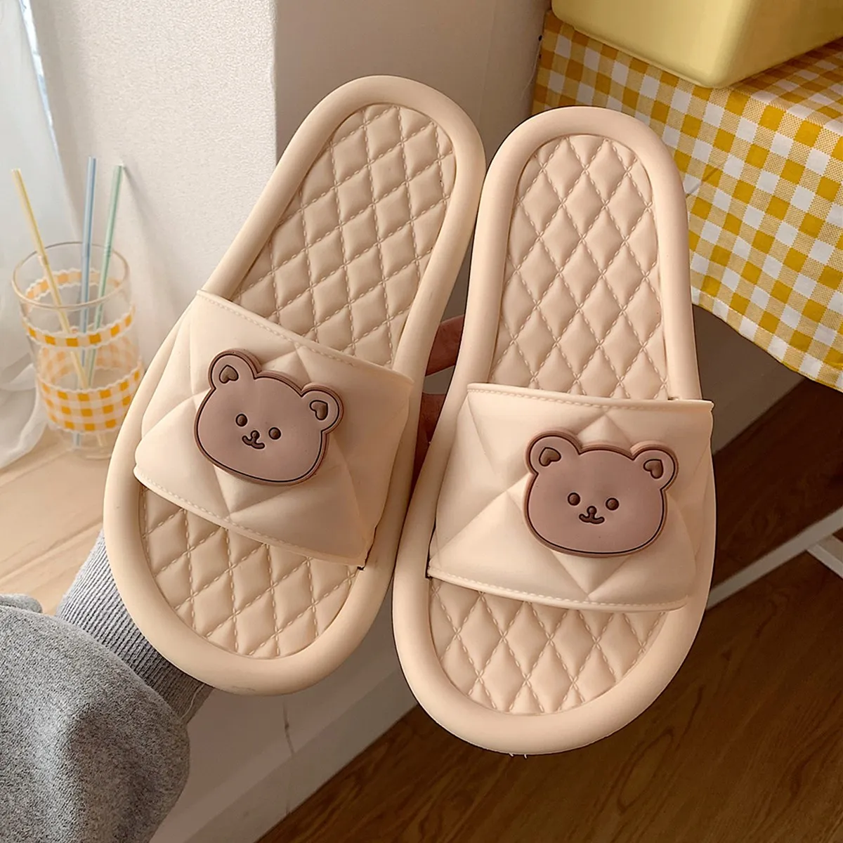 

Cute Bear Indoor Slippers Slides Women Summer Bathroom Shoes Woman Ladies' Slippers Animal For Home Beach Sandals Slipper Female
