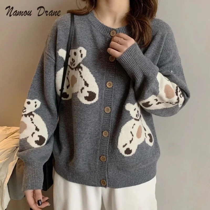 

Namou Drane Cartoon Bear Cardigan Sweater Women Spring 2021 New Wild Korean Version of The Printed Lazy Knit Jacket Jacket