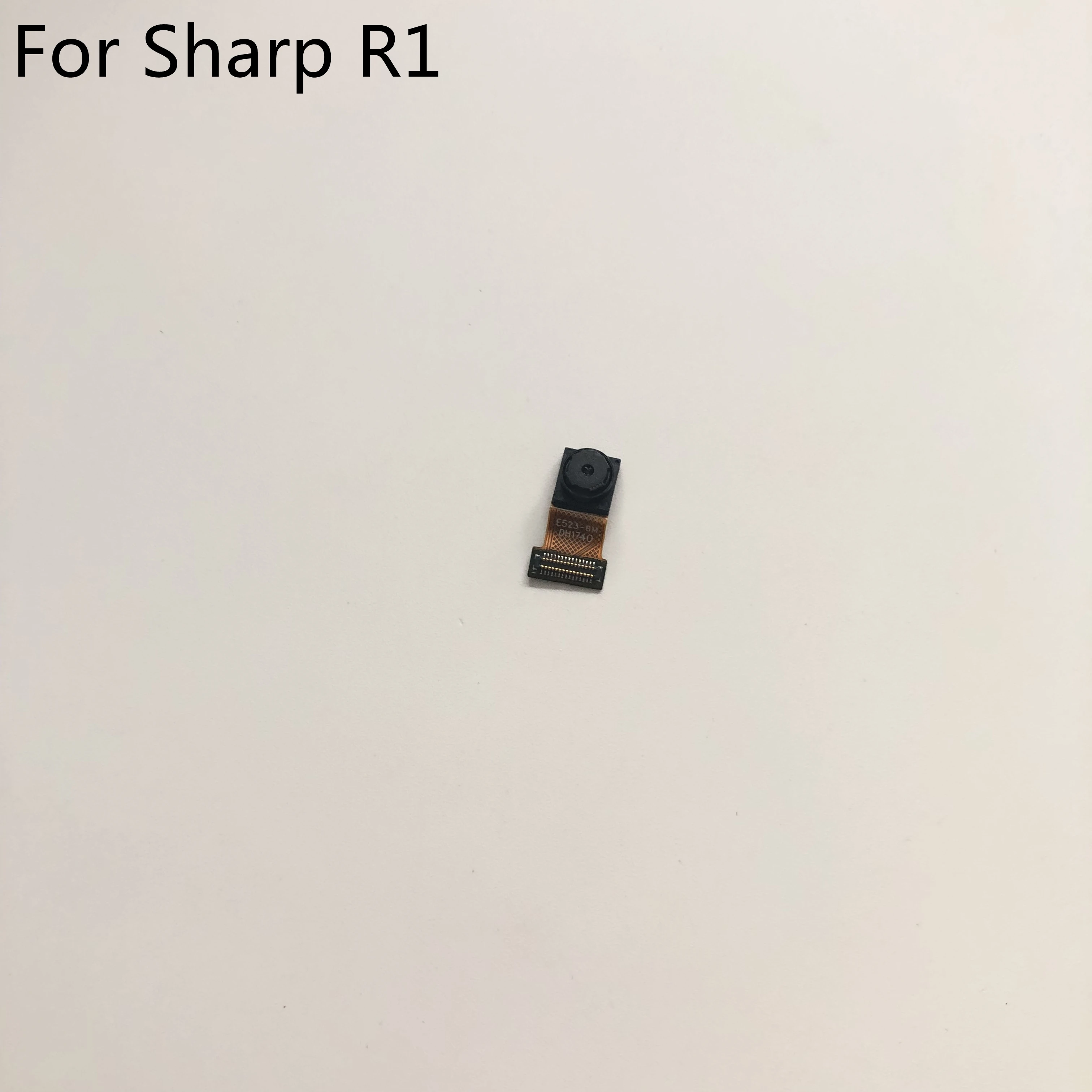 Фронтальная камера Sharp R1 модуль 8 Мп четырехъядерный процессор MT6737 экран 5 2 дюйма