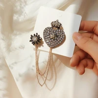 luxury creative pearl tassel chain brooch spring autumn small fragrance number 5 brooches for women party accessories