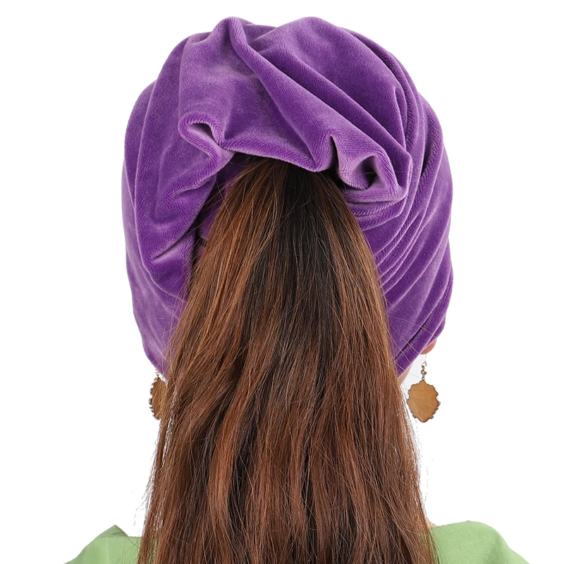 Новинка 2019 модные однотонные бархатные облегающие шапки для женщин зимняя