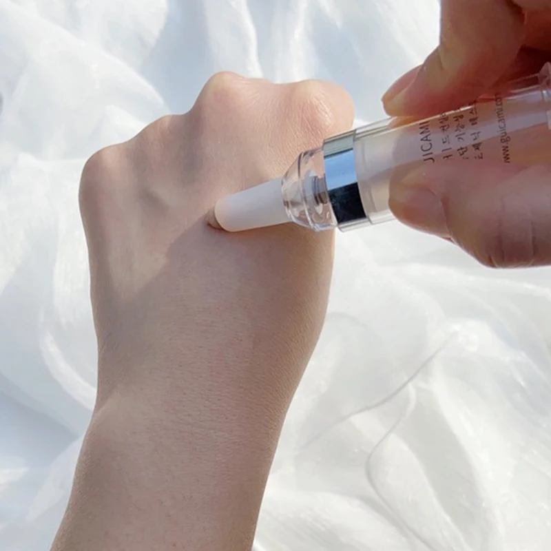 Крем консилер основа для макияжа в форме иглы осветляет тени увлажняет стойкий