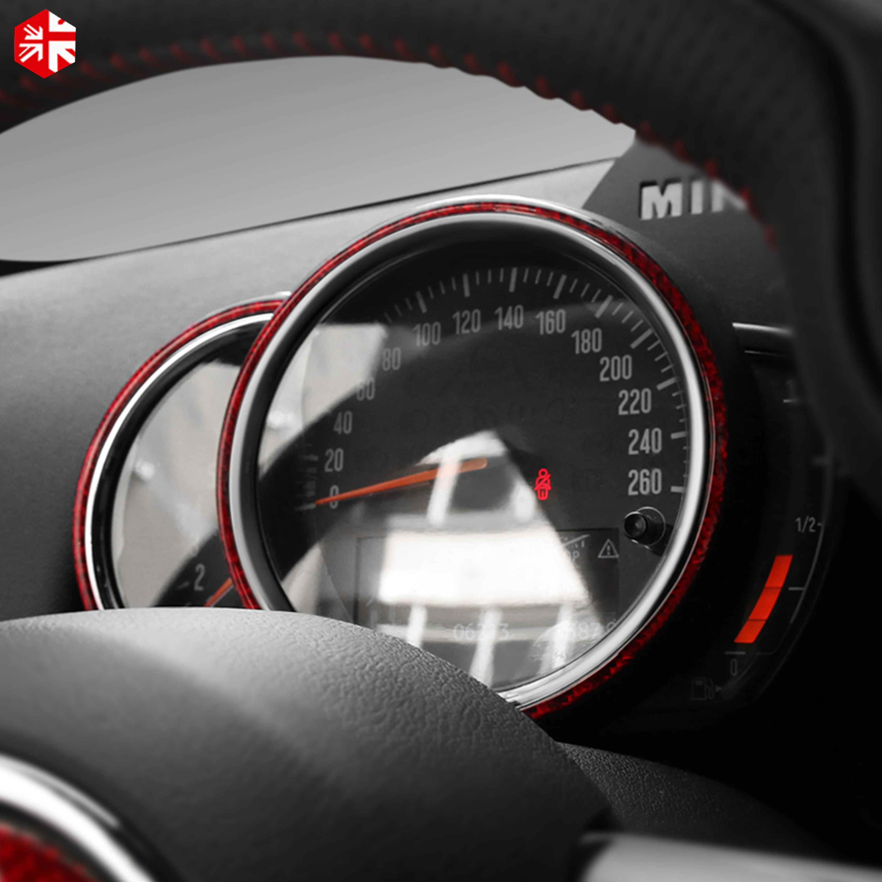 Автомобильная центральная консоль из углеродного волокна с кольцами и