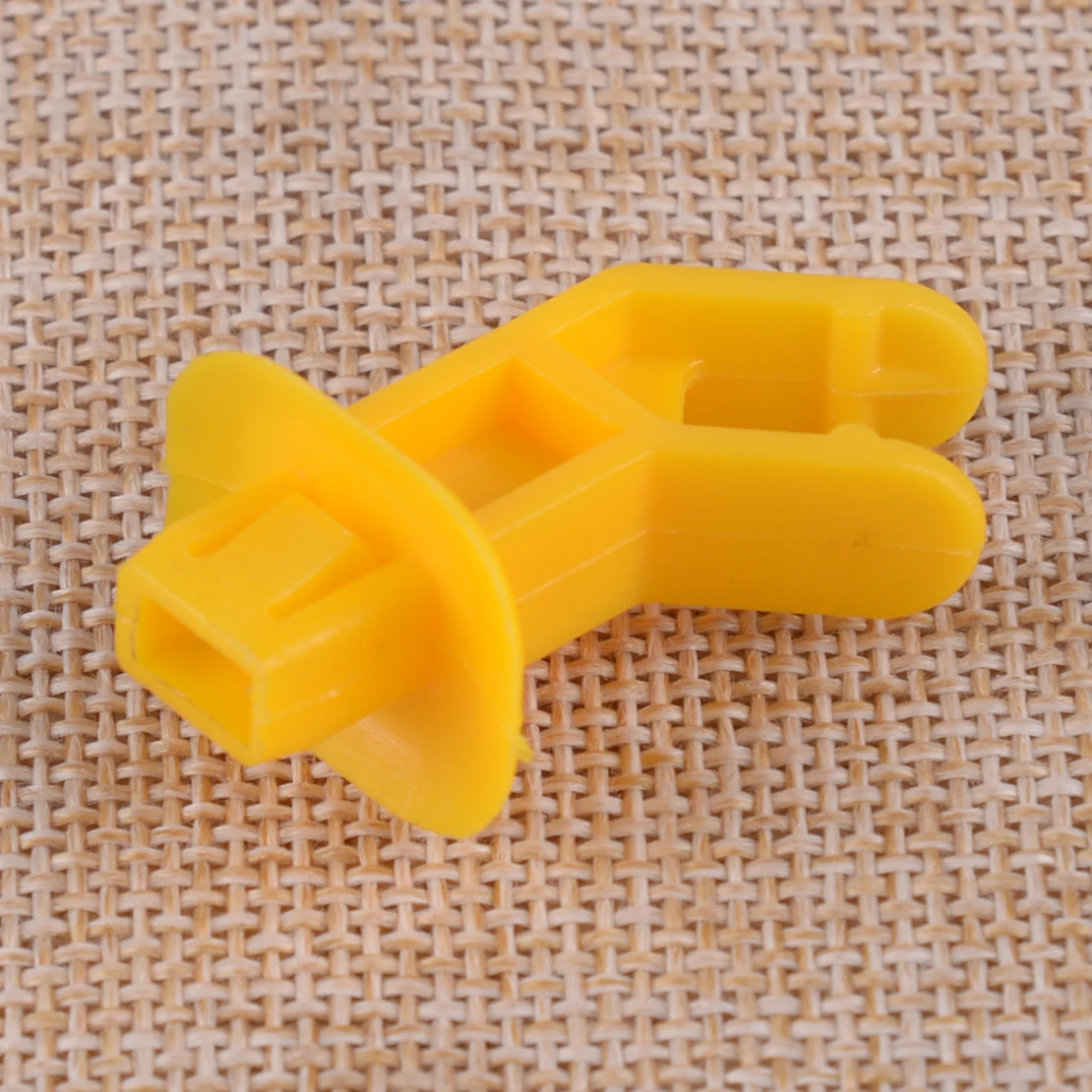 Желтые пластиковые зажимы для опора капота CITALL 2 шт. подходят Ford Focus C-Max Escape AM5Z-16828-A