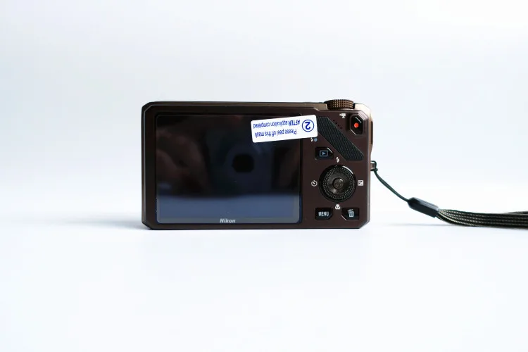 Бывшая в употреблении цифровая камера Nikon COOLPIX S9200 16 MP CMOS с 18 кратным зумом NIKKOR ED