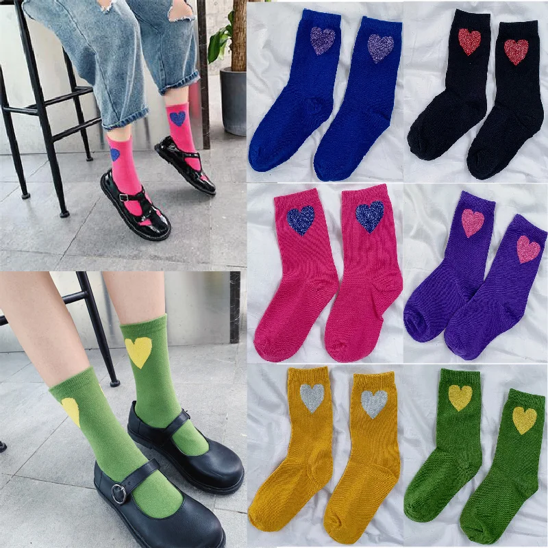 Осенне зимние женские носки из серебристого шелка с узором в виде сердечек