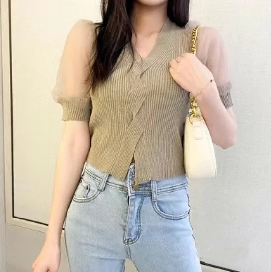 

Ronron V-neck Puff Sleeve Knitted T-shirt Female 2021 Summer Design Sense Thin Short Sleeve Top T