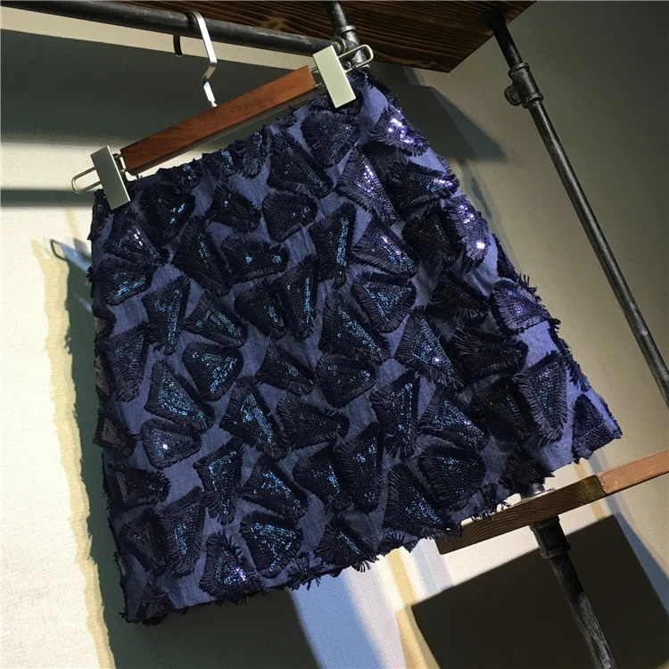 

Short Pencil Skirts Female Sweet Flower Embroidery Mini Skirt Sexy Women Sequined Mini Skirts Lady Bling Bling Shiny