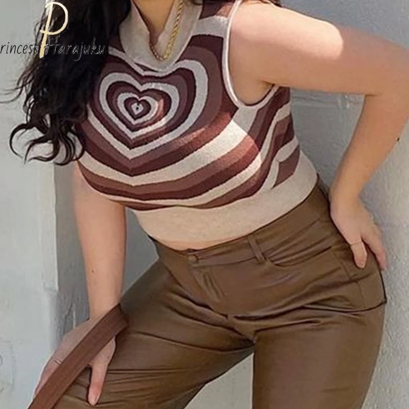 

Casual New Heart Sleeveless Knitted Sweater Vest Summer Brown Y2k 90s Pullover Knitwear Fashion Harajuku Streetwear Crop Tops