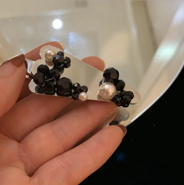 

Women ins style pearl black crystal flower triangle tree hairpin cute side hairpins