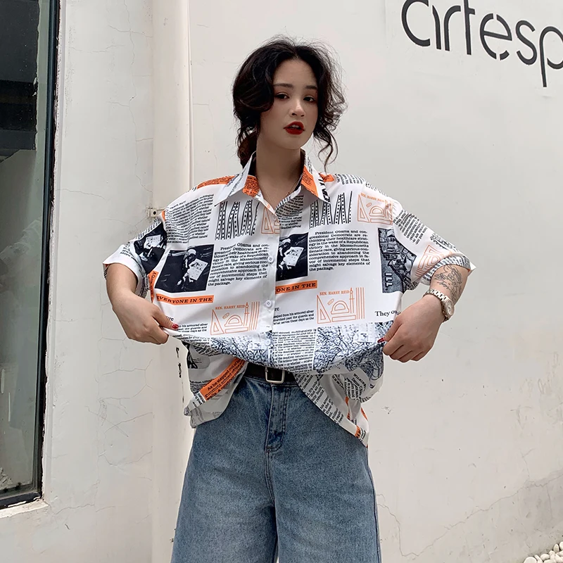 Женская винтажная рубашка Ulzzang свободная с принтом в виде газет японском стиле