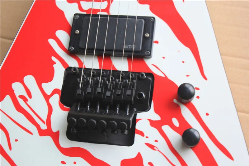 New Arrival Blood Tears Electric Guitar Active pickups V model In stock 10yue |