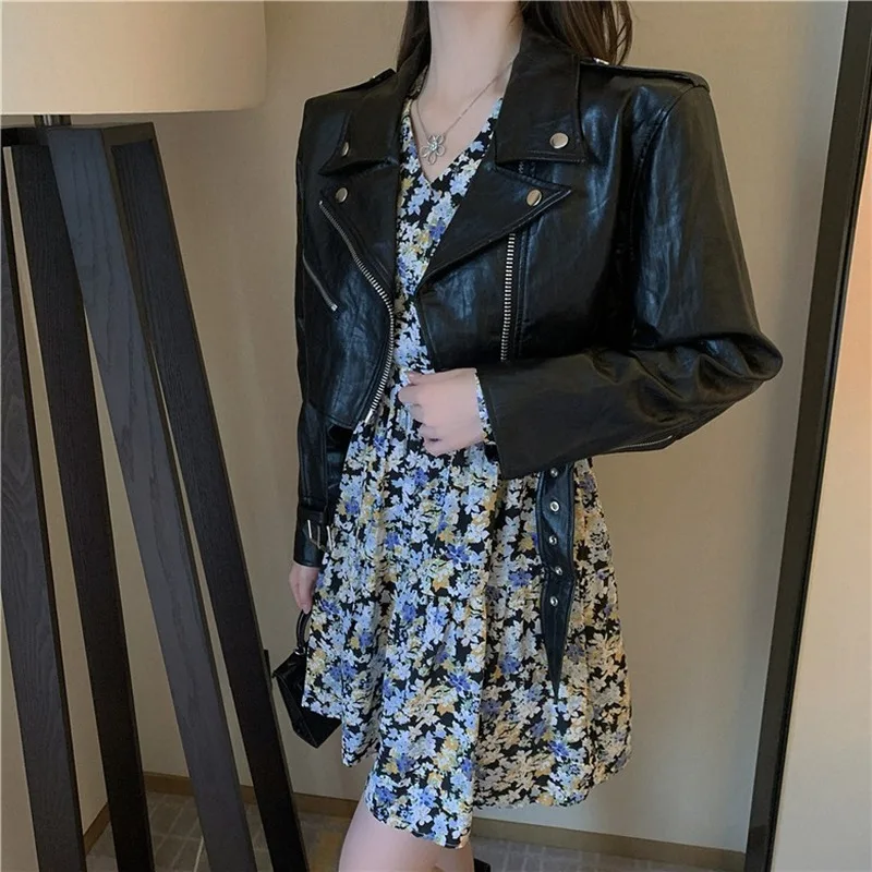 

2021 New Fall Short Leather Jacket for Women Korean Black Motorcyclist Zipper Jacket for Women Fashion Street Wear Sexy Coat