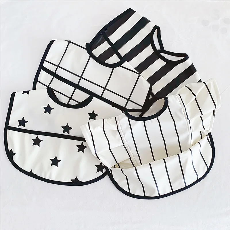 

INS Korean Style Baby Feeding Bib Waterproof Anti Dirt Eating Pocket White Black Stripe Printted Children Snack Dishes Tableware