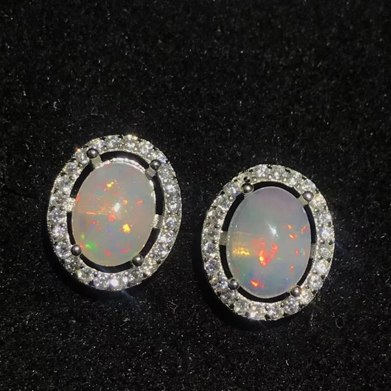 Женские классические серьги гвоздики с опалом овальные из натурального серебра