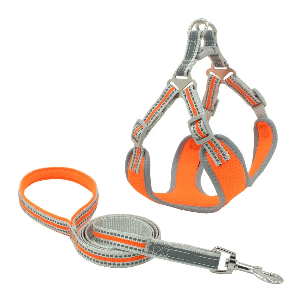 

Reflective Breathing Mesh Dog Harness Can Be Adjusted To Prevent Bite Off large Medium And Small Dogs