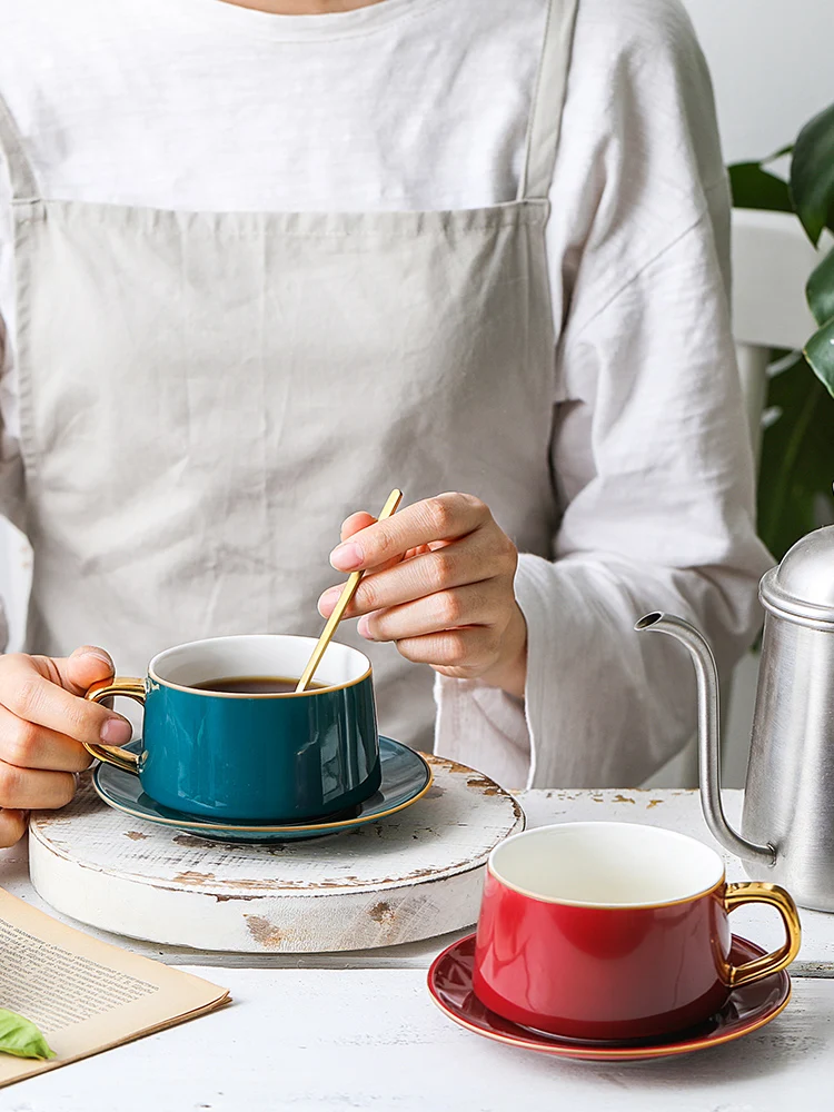 Европейский маленький роскошный набор кофейных чашек из Пномпеня керамическая