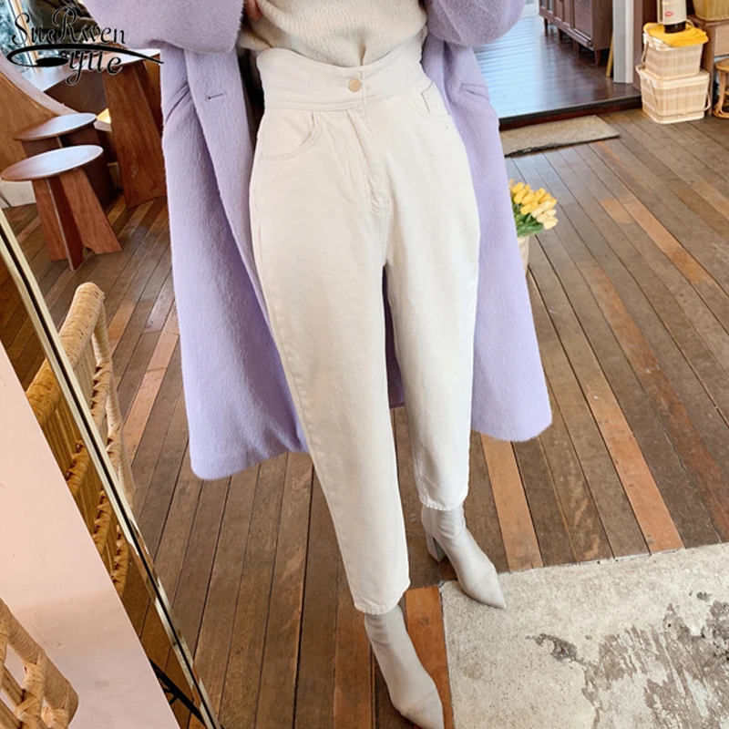 

Streetwear 2021 Spring Women Harem Jeans Pants Fashion High Waist Loose White Denim Jeans Female Buttons Trousers 10391