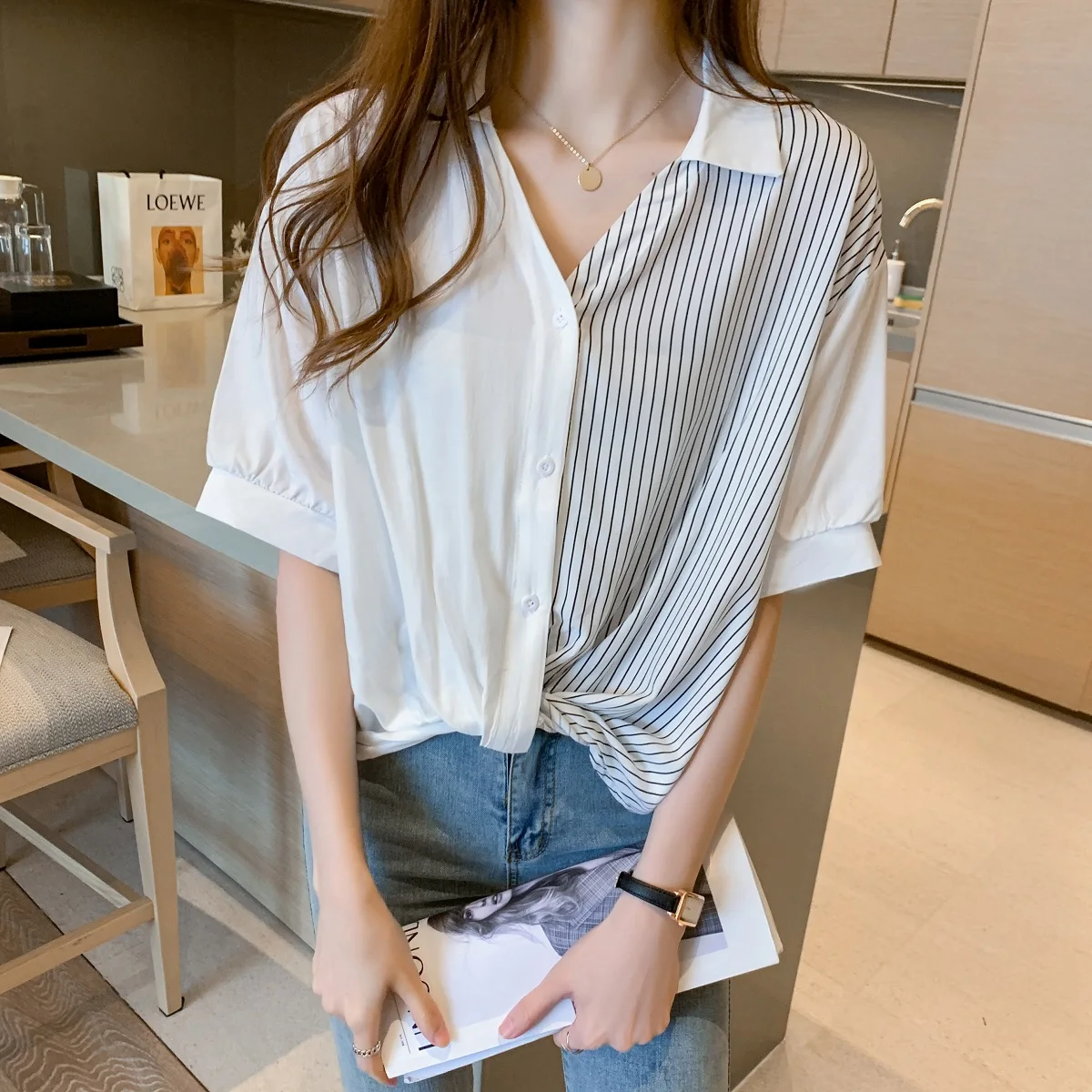 

В стиле пэчворк женские блузки в полоску повседневное летнее шифоновое офисные рубашки с v-образным вырез, топы белого цвета с коротким и дл...