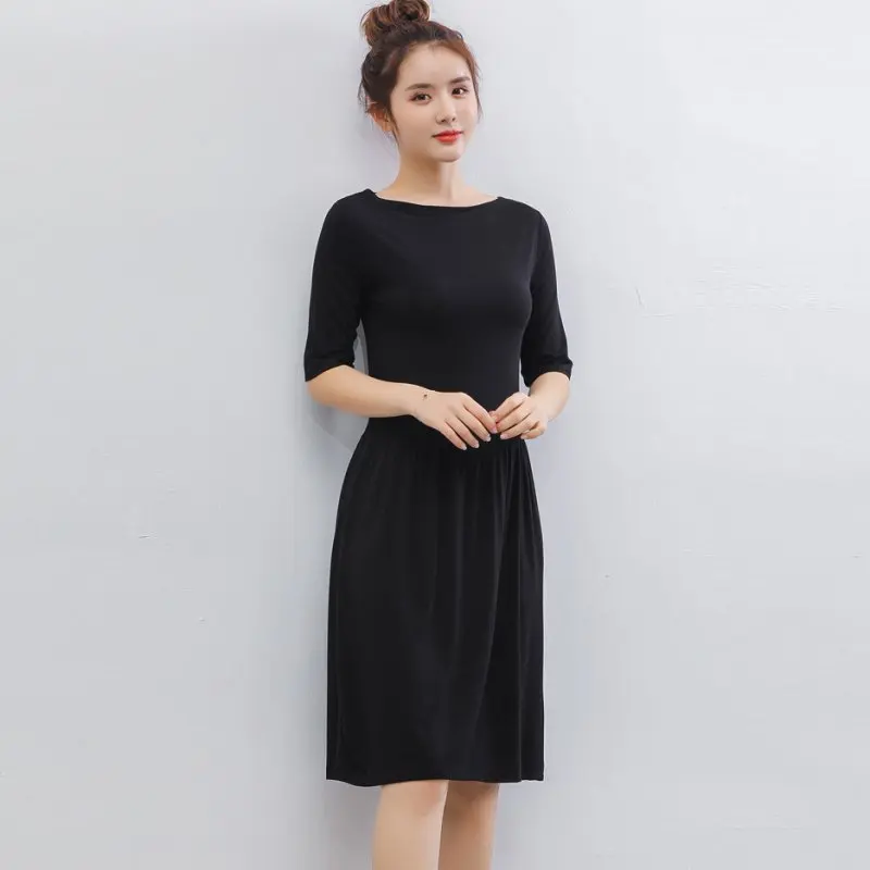 Платье из модала с вырезом лодочкой и коротким рукавом однотонное платье|Женские