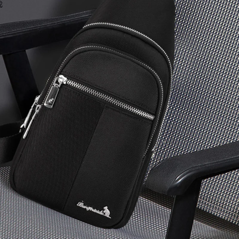 

Strap bag BANGNISIDAISHU Men's Messenger Bag Chest Bag Casual Shoulder Bag Men's Outdoor Messenger Bag with Earphone Hole