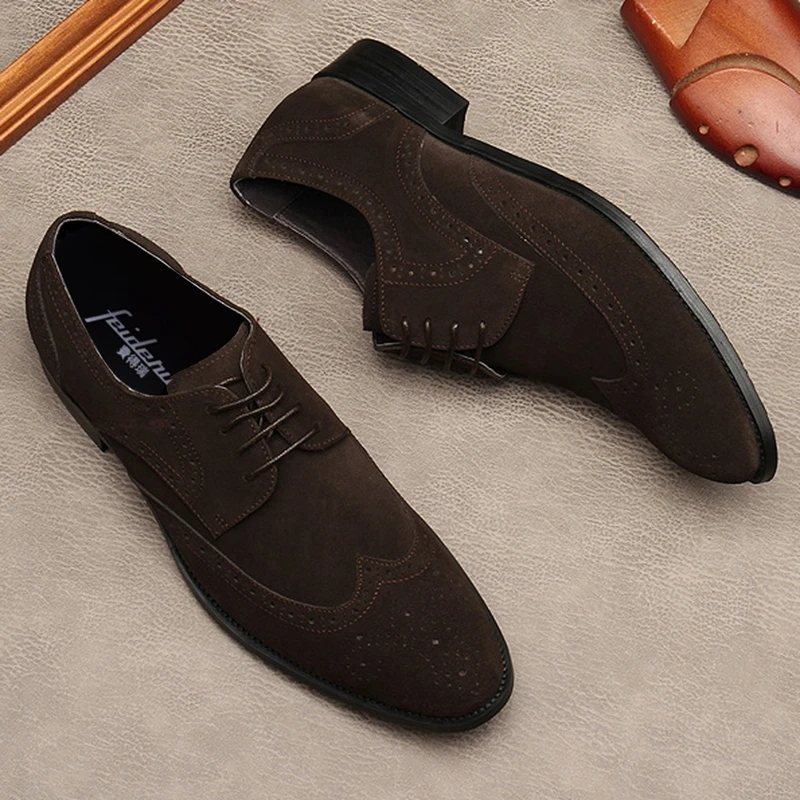 

Vintage Pointed Toe Laces Man Wingtip Brogues Shoes Genuine Leather Formal Office Oxfords Cow Suede Men's Party Flats MDE214