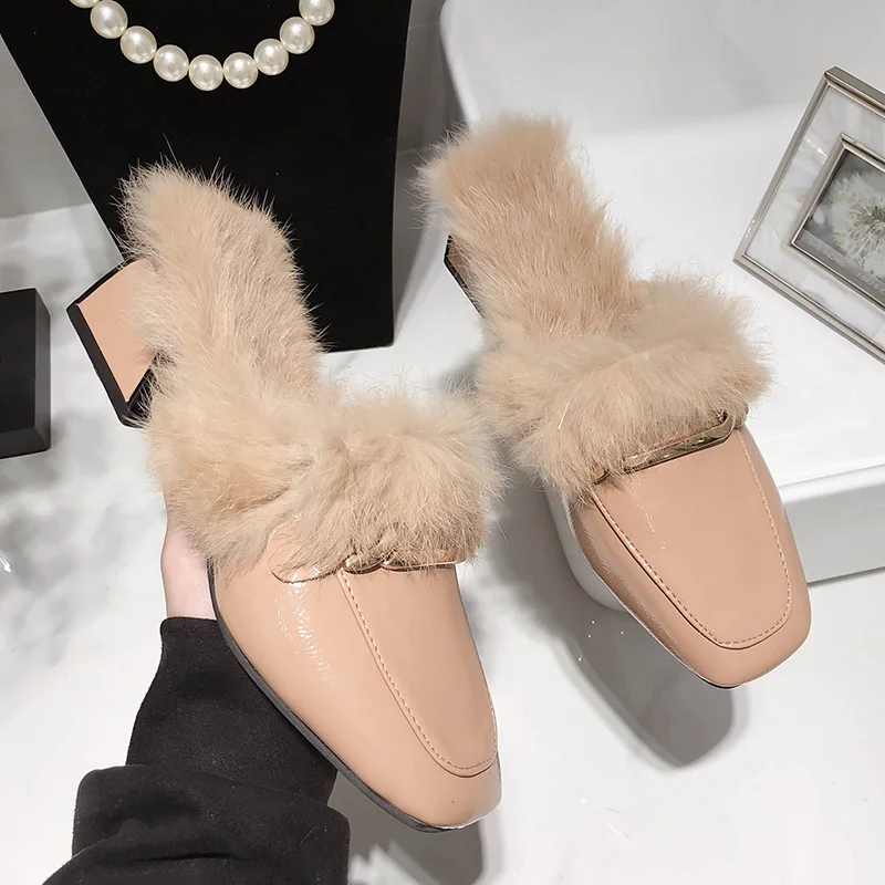 

High-Heeled Shoes Lady Plush Slippers For Adults Female Mule Cover Toe Med Rivet Slipers Women Luxury Slides Fur Mules 2021