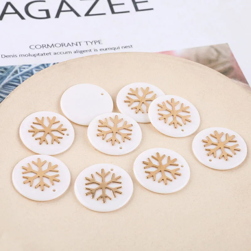 

DIY Jewelry Accessories Material White Resin Gold Snowflake Round Jewelry Pendant Charms Fashion Earring Pendants 30pcs 25mm